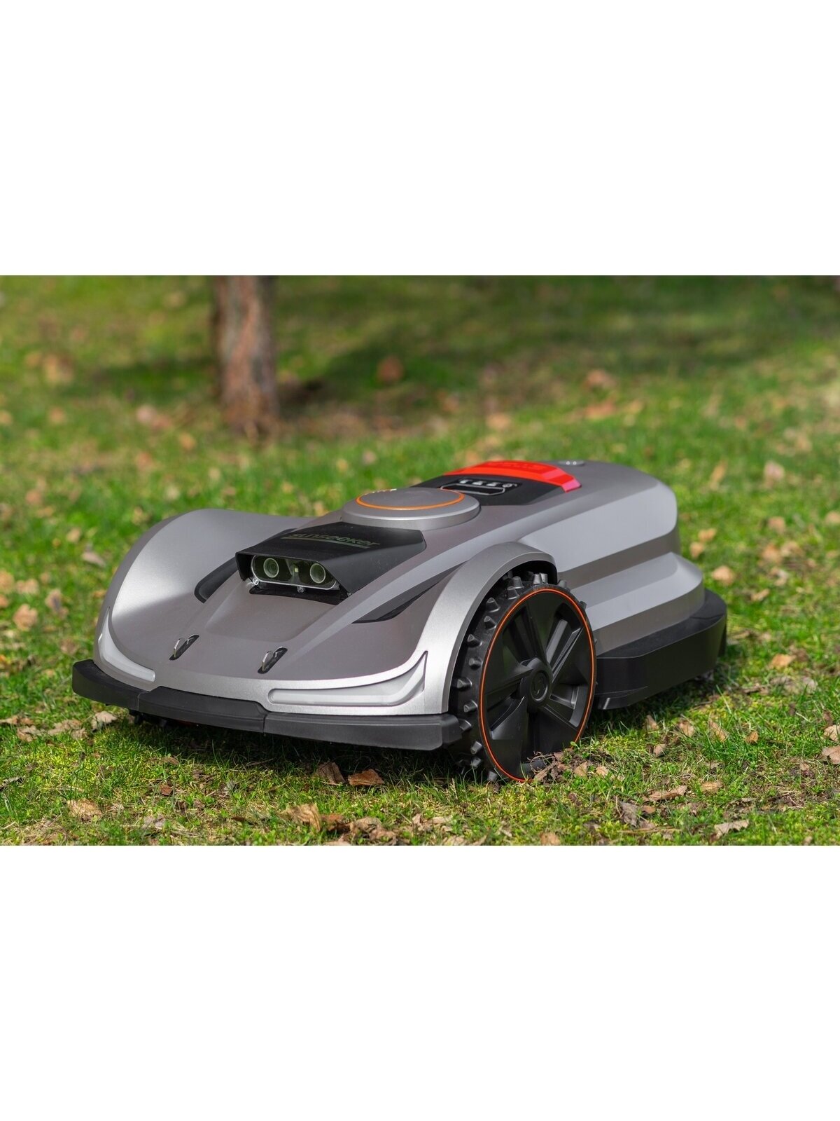 Belaidis vejos robotas Sunseeker X7 1 Belaidis vejos robotas Sunseeker X7 1
