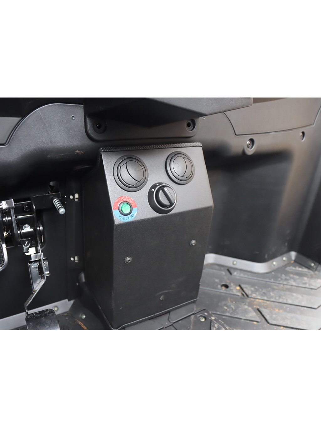 Cabin with heating for LINHAI UTV 1100 DIESEL without roof (fit with original roof) Redesign 2022 3 Cabin with heating for LINHAI UTV 1100 DIESEL without roof (fit with original roof) Redesign 2022 3