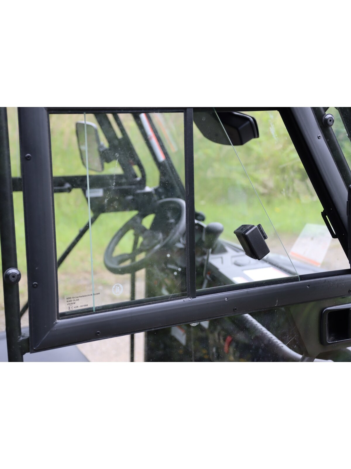 Cabin with heating for Linhai UTV 520/550/570/650 T-BOSS without roof (fit with original roof) 3 Cabin with heating for Linhai UTV 520/550/570/650 T-BOSS without roof (fit with original roof) 3