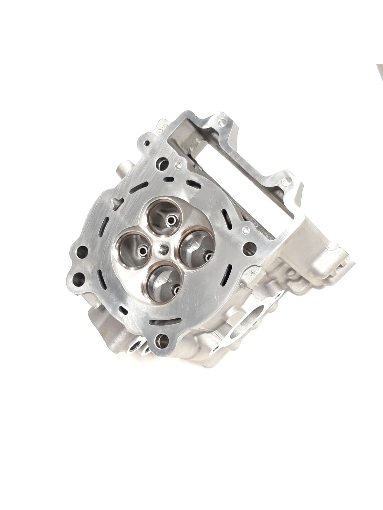 CYLINDER HEAD - CAMSHAFT CARRIER COMBINATION 2