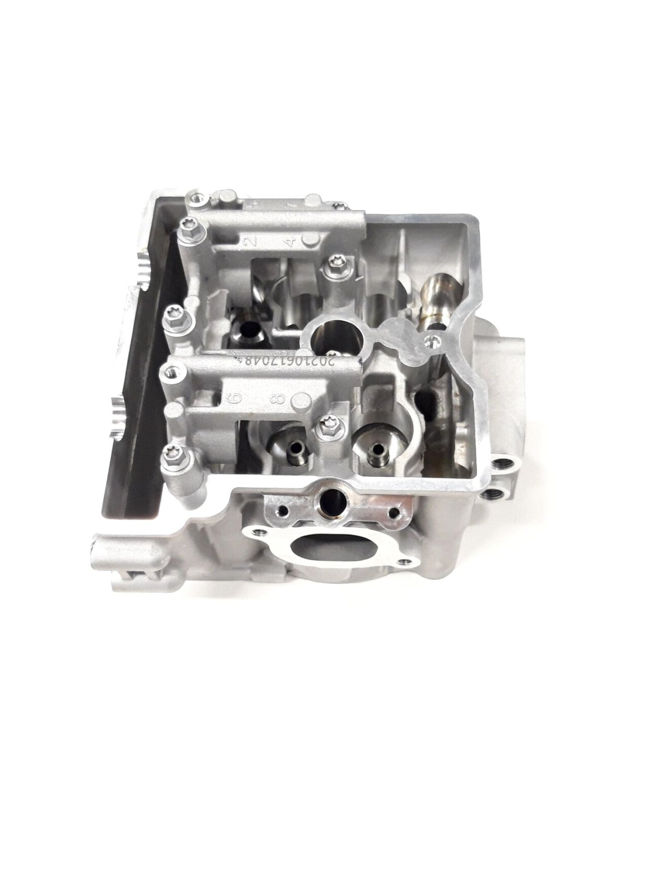 CYLINDER HEAD - CAMSHAFT CARRIER COMBINATION CYLINDER HEAD - CAMSHAFT CARRIER COMBINATION