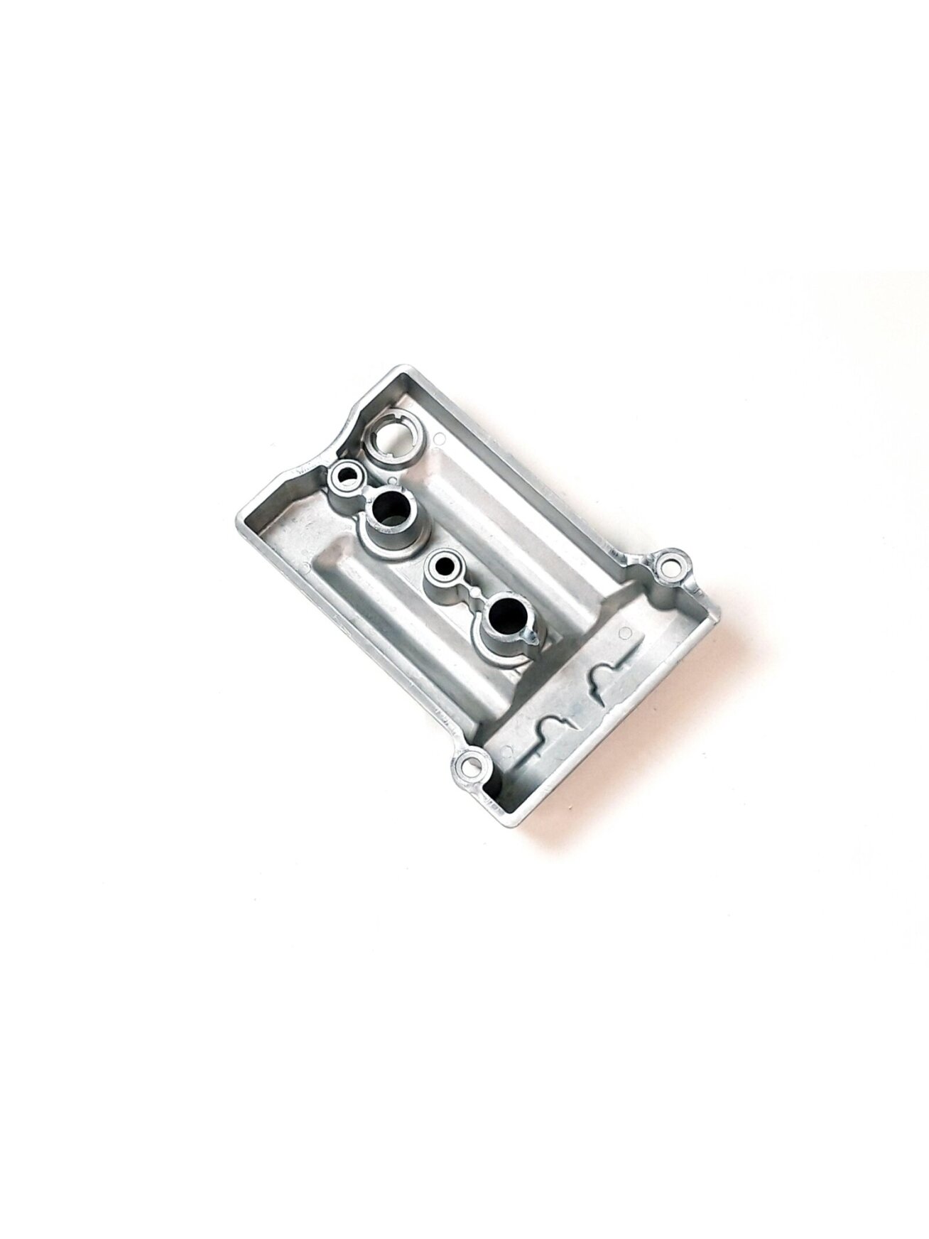 CYLINDER HEAD COVER 1
