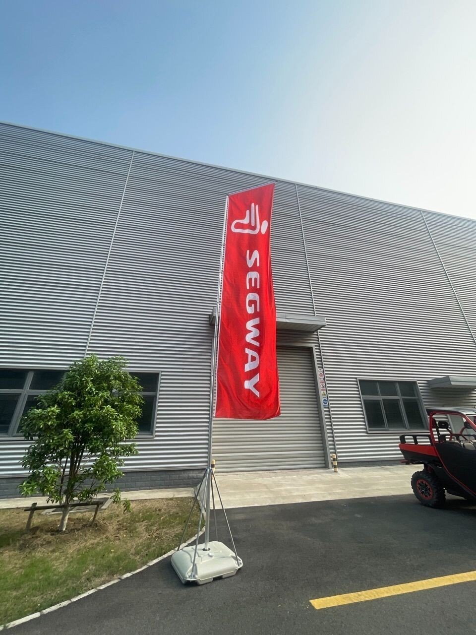 H7M Segway outdoor flag with watertank H7M Segway outdoor flag with watertank