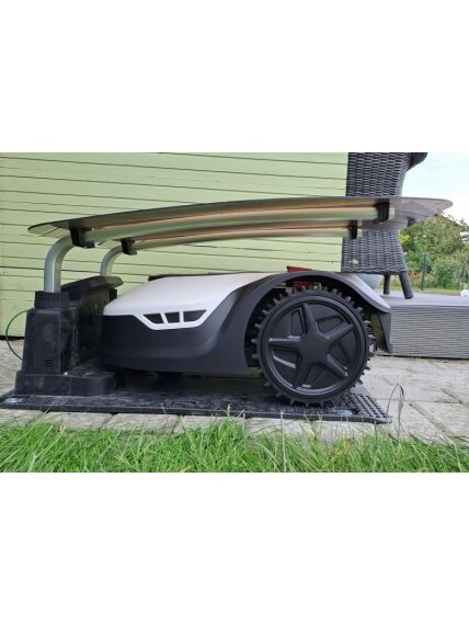 Įkrovimo stotelės stogelis Sunseeker robotams 5 Įkrovimo stotelės stogelis Sunseeker robotams 5