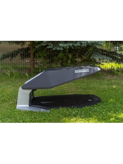 Įkrovimo stotelės stogelis Sunseeker X5 ir X7 robotams 1 Įkrovimo stotelės stogelis Sunseeker X5 ir X7 robotams 1