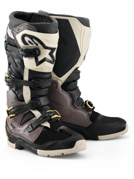 Alpinestars Boot Tech 7 Enduro Drystar Black/Gray/Gold 1 Alpinestars Boot Tech 7 Enduro Drystar Black/Gray/Gold 1