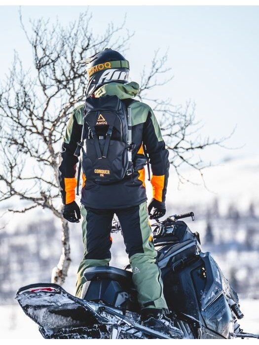 AMOQ Conquer 25L Backpack Black/Orange 2 AMOQ Conquer 25L Backpack Black/Orange 2