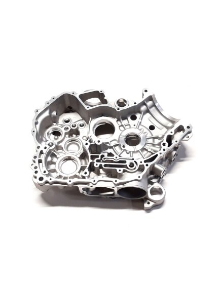 LEFT CRANKCASE (unavailable) 1 LEFT CRANKCASE (unavailable) 1