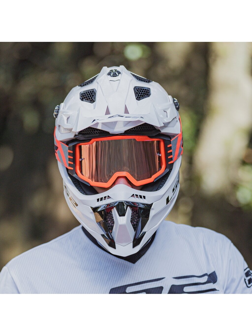 LS2 CHARGER PRO GOGGLE H-V ORANGE WITH IRIDIUM VISOR 9 LS2 CHARGER PRO GOGGLE H-V ORANGE WITH IRIDIUM VISOR 9