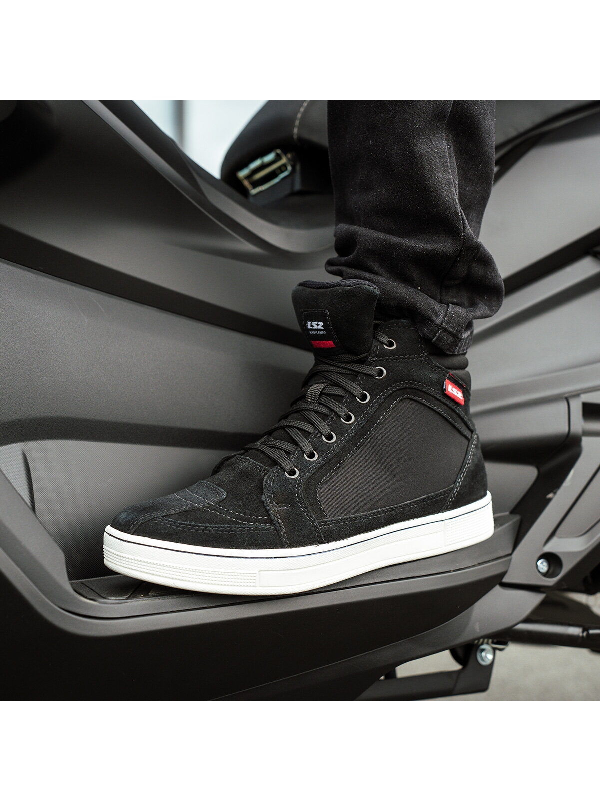 LS2 DORON MAN BOOTS BLACK 1