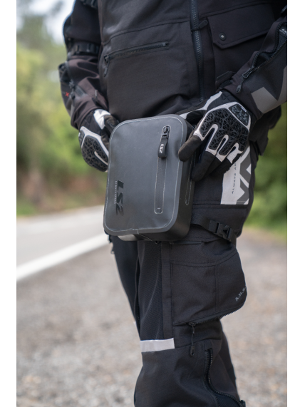 LS2 MOVE AHEAD WP 1.7L LEG BAG 1