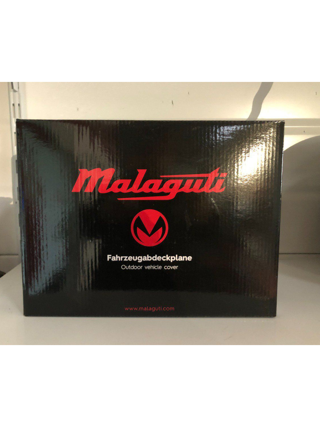 MALAGUTI UŽDANGALAS MOTOCIKLUI JUODAS