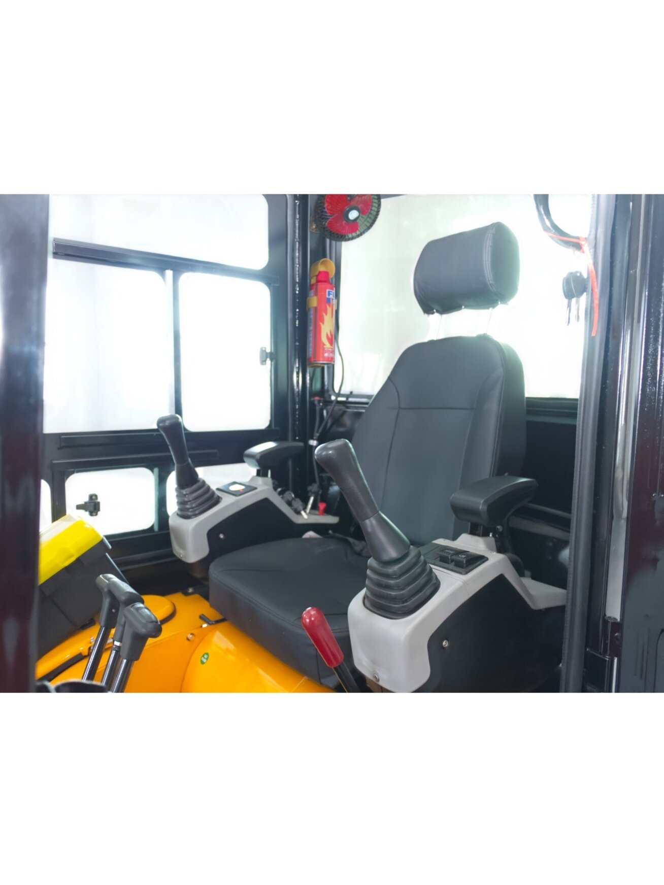 Mini Ekskavatorius ENZO HT-20 PRO, Kubota D902 (su kabina) 16 Mini Ekskavatorius ENZO HT-20 PRO, Kubota D902 (su kabina) 16