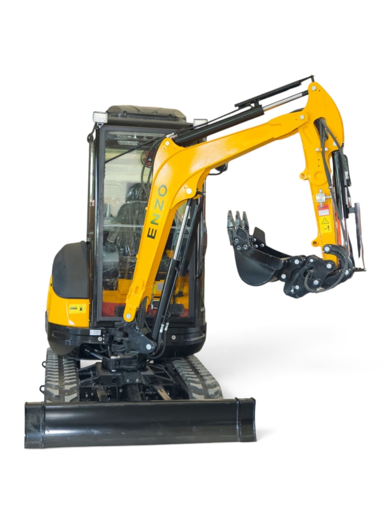 Mini Ekskavatorius ENZO HT-25, Kubota D1105 (su kabina) SU AC 4
