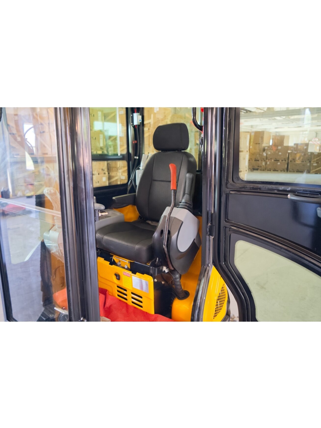 Mini Ekskavatorius ENZO HT-25, Kubota D1105 (su kabina) SU AC 18 Mini Ekskavatorius ENZO HT-25, Kubota D1105 (su kabina) SU AC 18