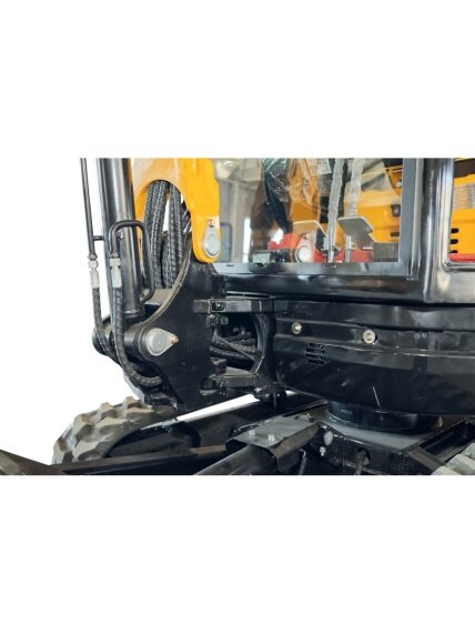 Mini Ekskavatorius ENZO HT-25, Kubota D1105 (su kabina) SU AC 15