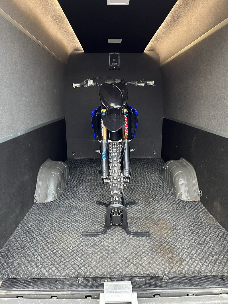 Hyper bike stand 16-21" adjustable 5