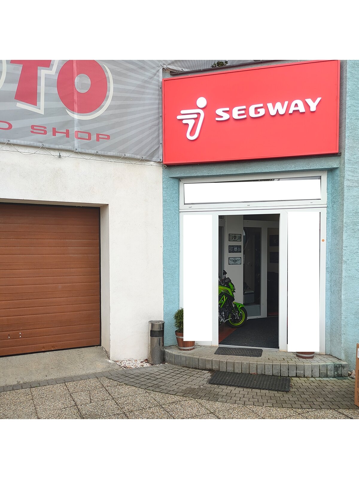 Outdoor Facade Logo Light Box 1