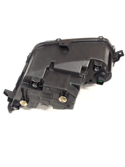 R/B A01M22000004 RIGHT HEADLAMPS(EU)(LED) 1 R/B A01M22000004 RIGHT HEADLAMPS(EU)(LED) 1