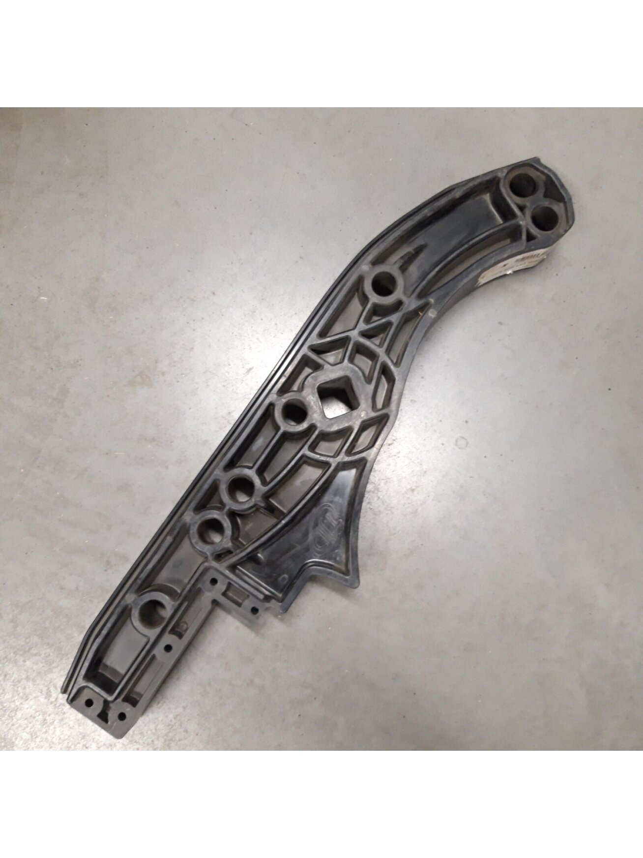 REAR TRACK FRAME 2007
