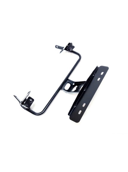 REAR LICESNSE BRACKET 1