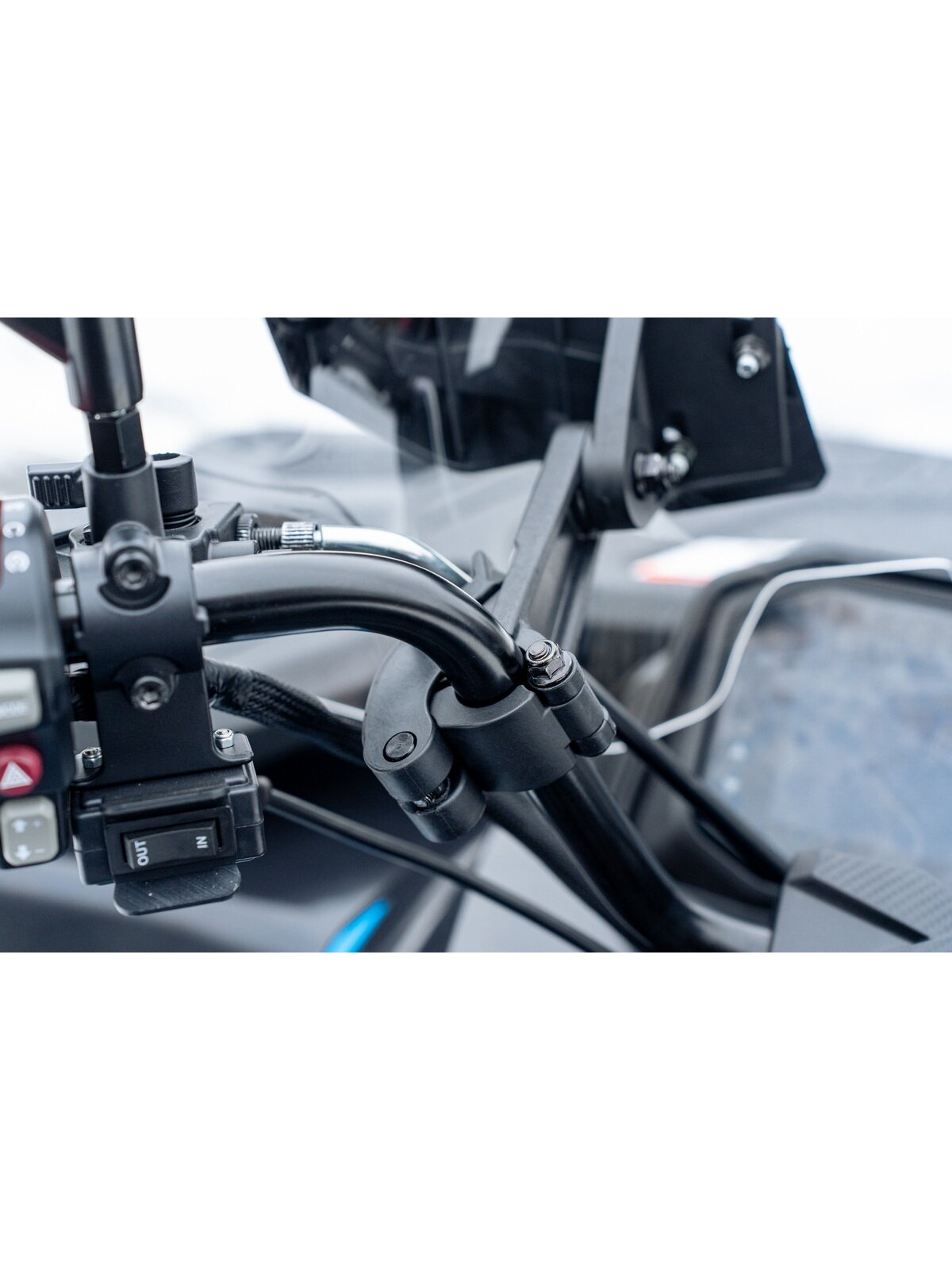 SHARK ATV WINDSHIELD (UNIVERSAL WITH MOUNTING KIT) 2025 3 SHARK ATV WINDSHIELD (UNIVERSAL WITH MOUNTING KIT) 2025 3