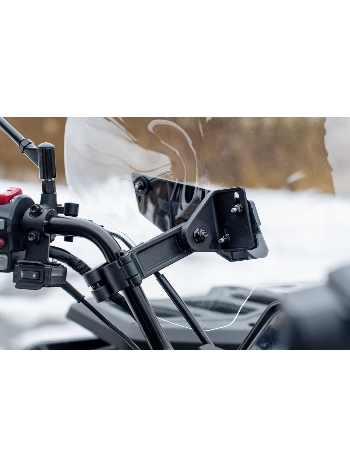 SHARK ATV WINDSHIELD (UNIVERSAL WITH MOUNTING KIT) 2025 1 SHARK ATV WINDSHIELD (UNIVERSAL WITH MOUNTING KIT) 2025 1