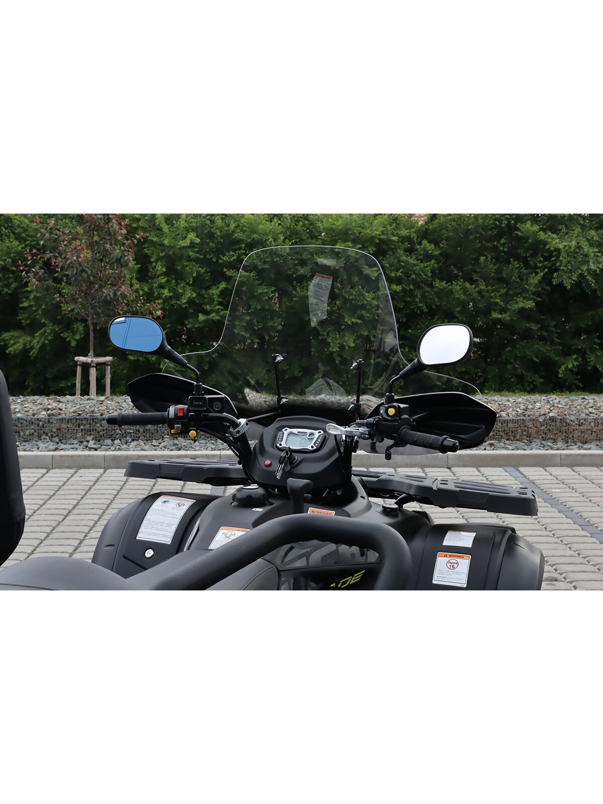 SHARK ATV WINDSHIELD (UNIVERSAL WITH MOUNTING KIT) 5