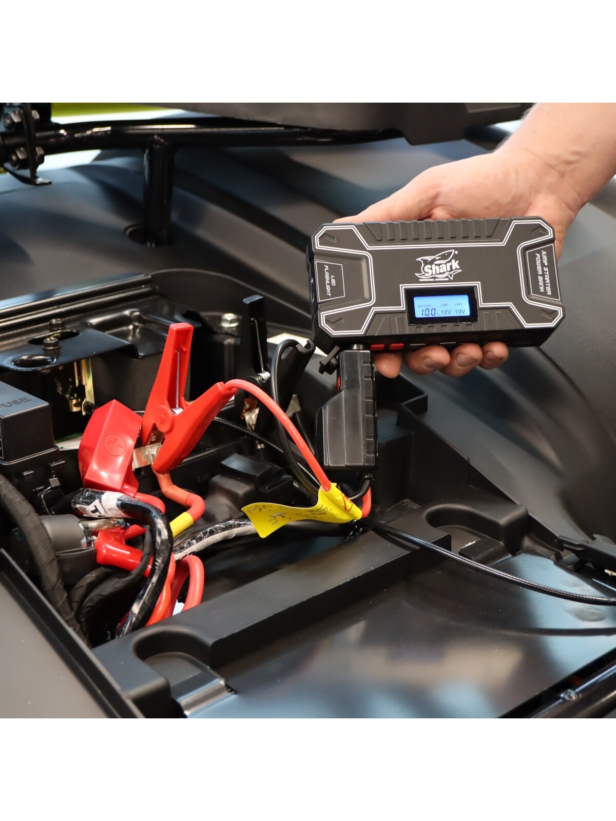 SHARK Jump Starter EPS-400 4 SHARK Jump Starter EPS-400 4