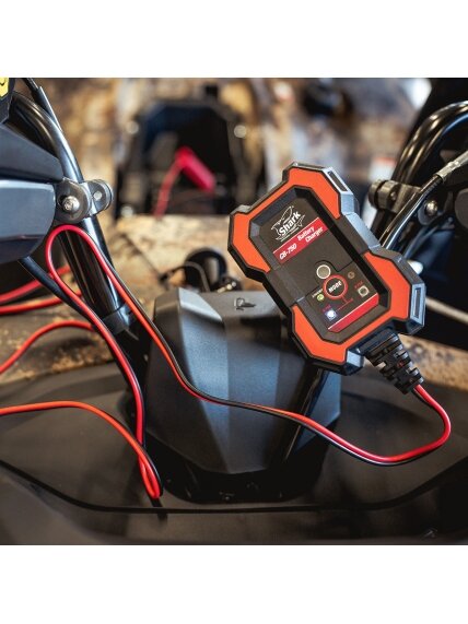 SHARK Battery Charger CB-750 1