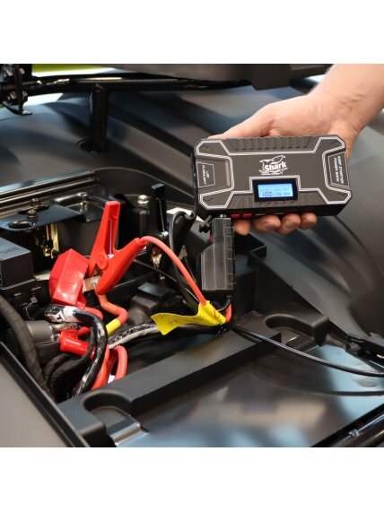 SHARK Jump Starter EPS-400 4