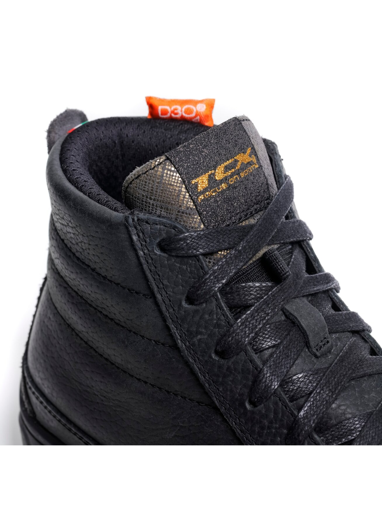 TCX Shoe Street 3 Lady WP Black/Black/Gold 1