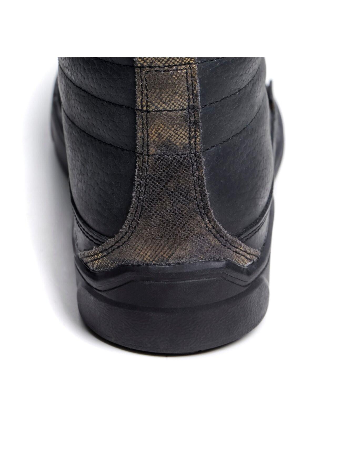 TCX Shoe Street 3 Lady WP Black/Black/Gold 2