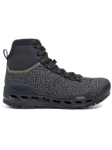 TCX Shoe Climatrek Surround Lady Gore-Tex Black/Gold 1 TCX Shoe Climatrek Surround Lady Gore-Tex Black/Gold 1