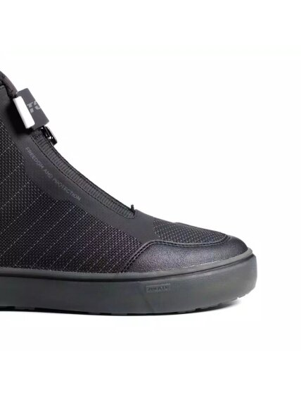 TCX Shoe Ikasu 2 WP Black/White 4 TCX Shoe Ikasu 2 WP Black/White 4