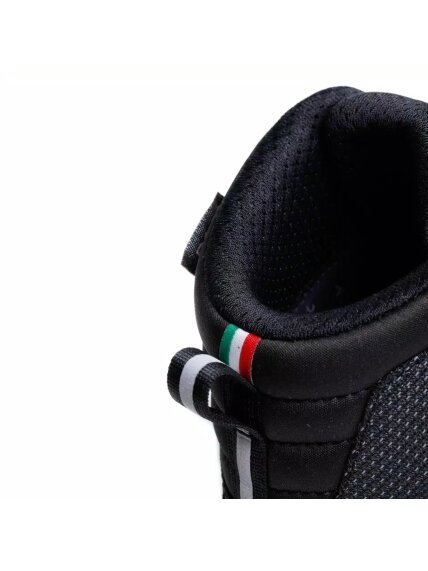 TCX Shoe Ikasu 2 WP Black/White 7 TCX Shoe Ikasu 2 WP Black/White 7
