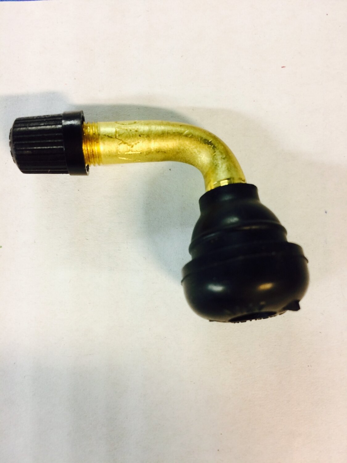 Tire valve tubeless 90° 11.3mm (32.5x30mm) Tire valve tubeless 90° 11.3mm (32.5x30mm)