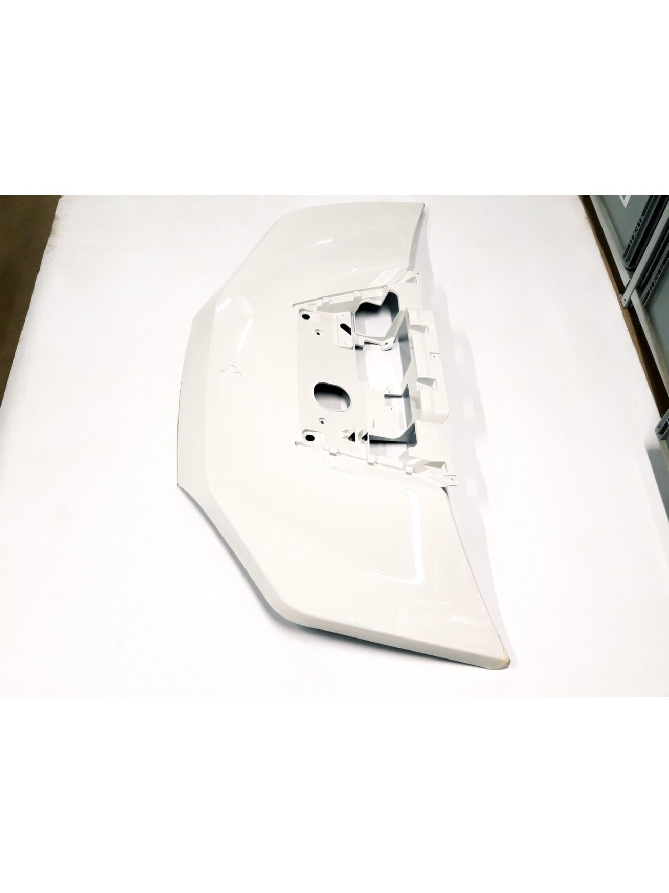 U01 UPPER FRONT COVER PP WHITE 1
