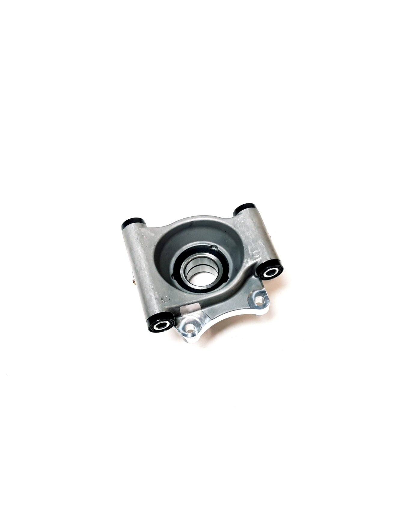 U09_RL WHEEL AXLE SUPPORT ASSY 1